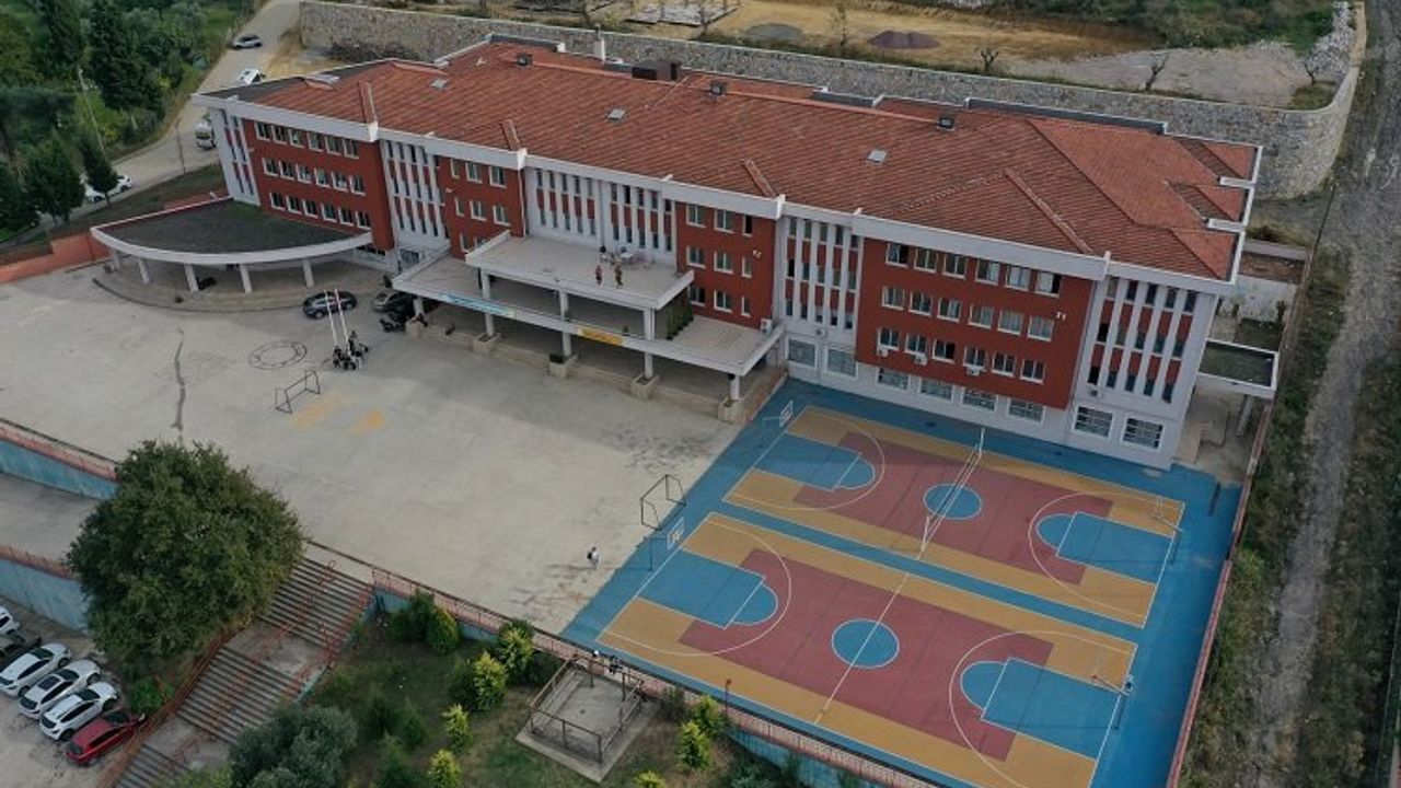 Kocaeli'nde 188 okula basket ve voleybol sahası