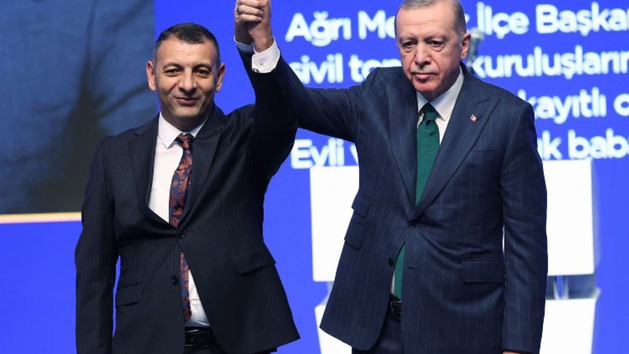 AK Parti Ağrı Belediye Başkanı Adayı M. Salih Aydın oldu