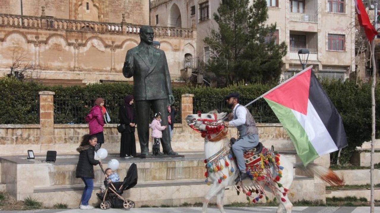 Mardin'de 5 dilde teröre ve İsrail’e tepki