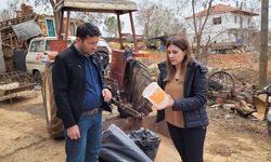 Karacasulu incir üreticilerine ekşilik böceği tuzakları dağıtıldı