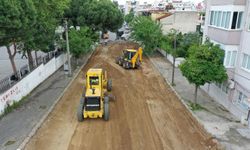 Efeler Şerbetci Caddesi’nde sıcak asfalt çalışmaları başladı