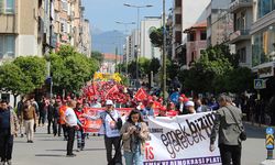 Efeler Belediyesi işçileri, 1 Mayıs yürüyüşüne katıldı