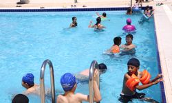 Karacasu Sosyal tesisleri'nde yüzme etkinlikleri başladı 