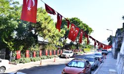 35 bin metrekare Türk bayraklarıyla donatıldı
