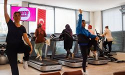 Kadınlar spor için salonları doldurdu