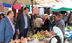 Pehlivan ile Özakcan semt pazarını ziyaret etti