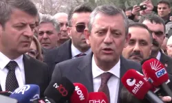 CHP deprem bölgesinde... Özel: Deprem yargılamaları fiyaskodur!