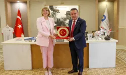 Birleşik Krallık Türkiye Büyükelçisi Başkan Muhittin Böcek’i ziyaret etti
