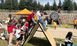 Playland Eğlence Tırı Doğanşehir'de çocukları sevindirdi