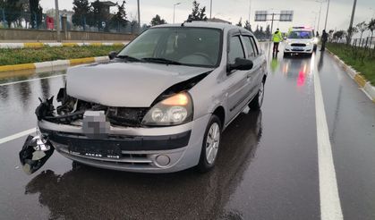 Bandırma’da otoyolda su birikintisi zincirleme kazaya neden oldu