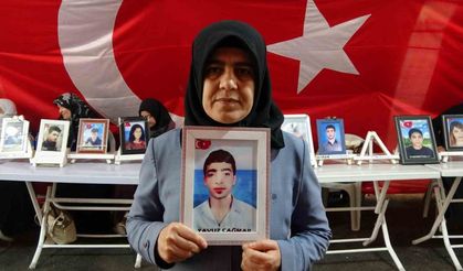 Diyarbakır annelerinden Çağmar: “Evlat hasretiyle HDP önünde bekliyorum”