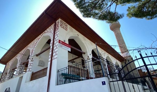 Dedeköy Cihanoğlu Cami, 667 yıldır ihtişamını koruyor