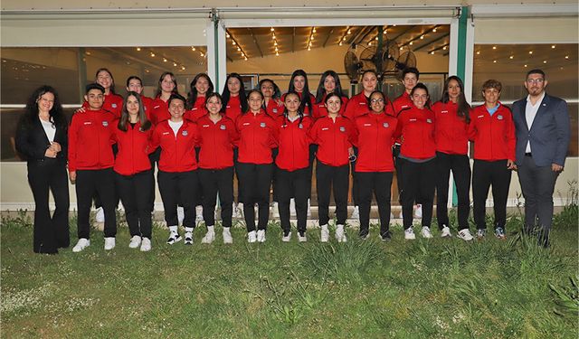 Nazilli Kadın Futbol Takımı deplasman öncesi moral depoladı