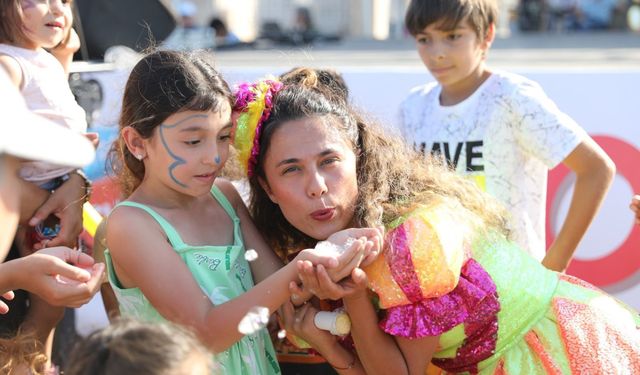 Didim’de çocuklar karnelerini muhteşem bir festivalle kutladı