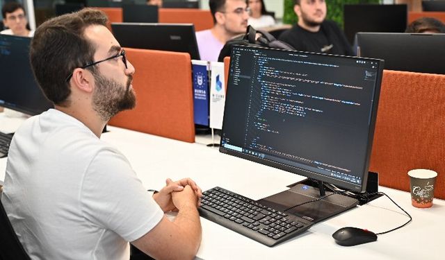 Bursalı gençler geleceği kodluyor