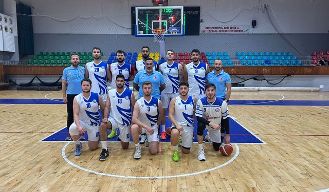 ADÜ Basketbol Takımı, 15 Kasım Cumhuriyet Kupası’nda üçüncülük elde etti
