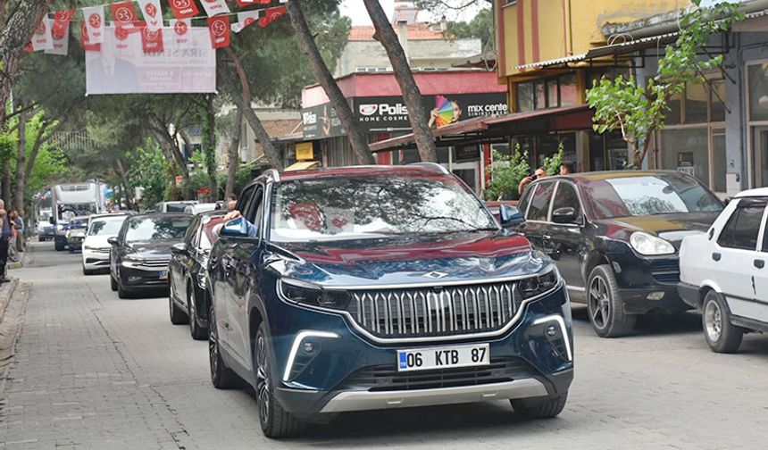 Yerli otomobil TOGG'un Aydın'daki ilk durağı Buharkent oldu