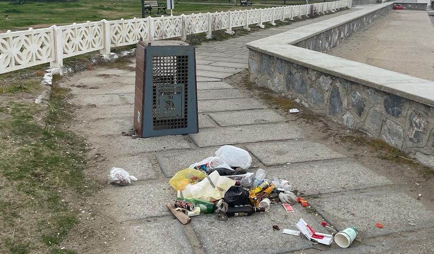 Başkan Ömer Günel'e çöp kumpası