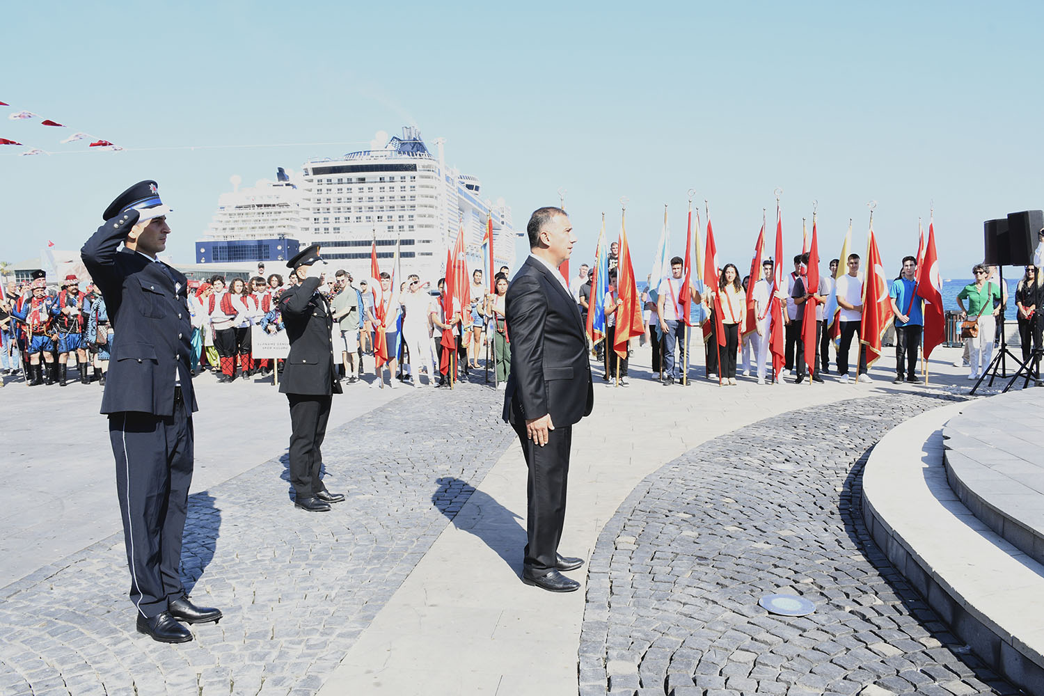 kuşadası_kurtuluş_yıldönümü_kutlama (6)